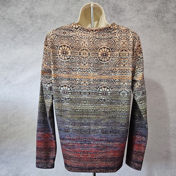 Exclusive Heart Long Sleeve Crew Neck Blouse - Picture 3 of 6